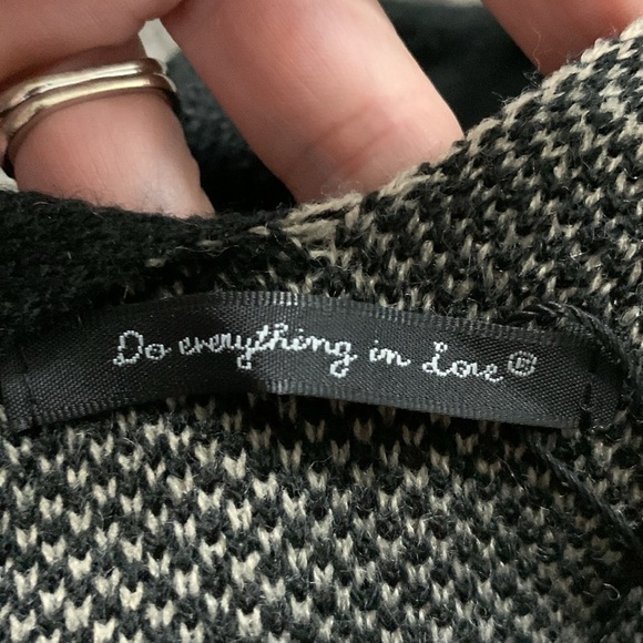 Do Everything in Love Ruanna OS - Picture 7 of 9